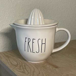 Rae Dunn Fresh Juicer